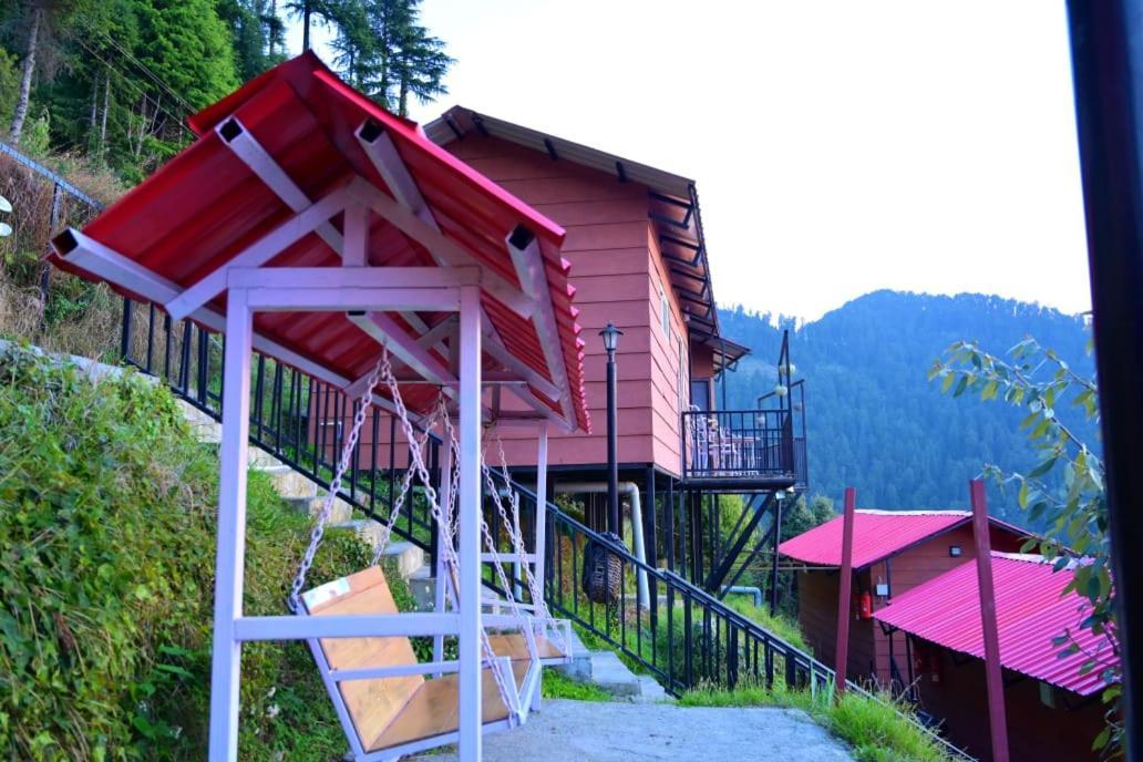 Aamod Resorts Dalhousie ! Luxury Cottage Resort Екстер'єр фото