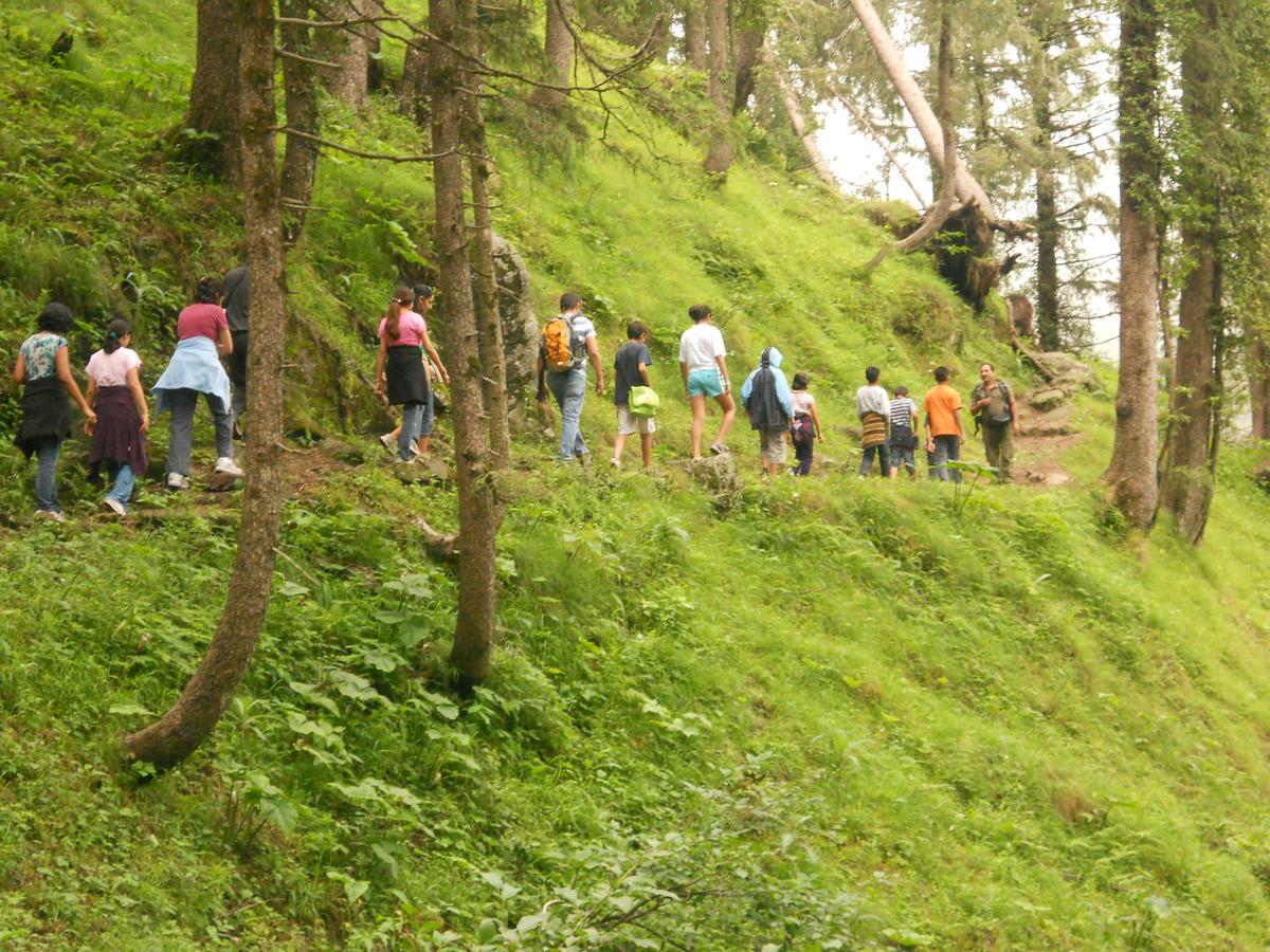 Aamod Resorts Dalhousie ! Luxury Cottage Resort Екстер'єр фото